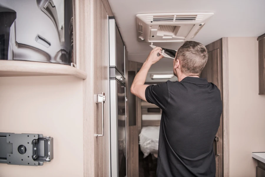 Understanding Mobile Home Roof Lifespans in Green Cove Springs, FL Understanding Mobile Home Roof Lifespans in Green Cove Springs, FL